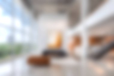 Parlak ve modern iç mekan tasarım elementleri geniş doğal ışık ile sergileniyor. Rahatlamak için mükemmel bir davet ve dingin atmosfer yaratıyor..