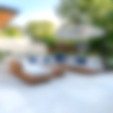 Lüks beyaz yastıklar ve yemyeşil bir ortamda yuva yapmış büyük bir şemsiyesi olan sakin bir açık hava salonu. Rahatlamak ve rahatlamak için mükemmel..