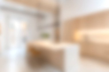 Açık renkleri, minimalist mobilyaları ve sıcak ve davetkar bir atmosfer yaratan zarif dekorları olan güzel tasarlanmış modern bir mutfak keşfedin..