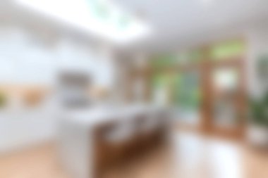 Parlak ve modern bir mutfak, tavan pencereleri ve açık bir konsept tasarımı, çağdaş yaşam için mükemmel. Davetkar uzay, şık bir dekor ve rahat bir atmosfer sergiliyor..