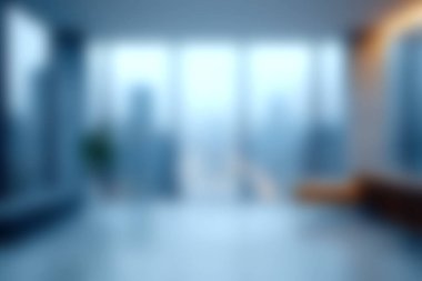 Şehir manzarası sunan, üretkenlik ve yaratıcılık için mükemmel sakin bir atmosfer yaratan, geniş pencereli, ferah ve modern bir ofis..