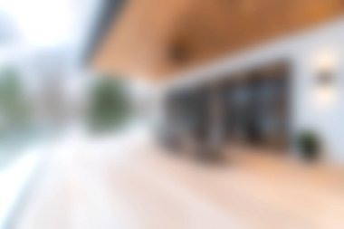 Doğal ışığı davet eden modern bir yaşam alanı. Rahatlamak ve modern tasarım aşıkları için mükemmel..