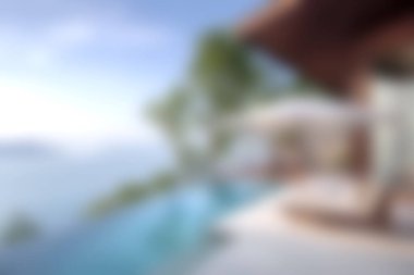 Günbatımında okyanus manzaralı lüks bir sonsuzluk havuzunun güzelliğini yaşayın. Tropikal bir cennette rahatlamanın özünü yakalayın..