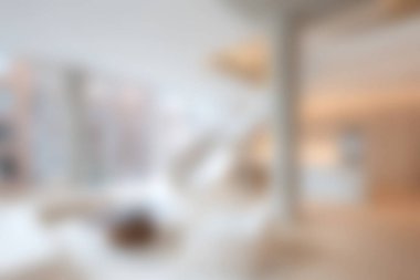 Parlak ve havadar oturma odasında zarif mobilyalar ve dekorla minimalist tasarım sergileniyor. Bu alan huzur ve modern cazibe yayar, çeşitli yaşam tarzı ihtiyaçları için idealdir..