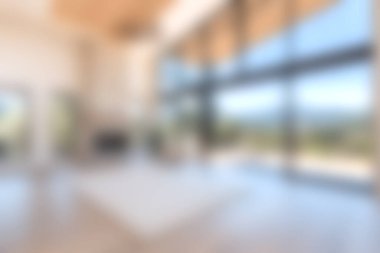 Geniş pencerelerden gelen doğal ışıkla dolu modern bir oturma odası hayal edin. Güzel bir açık hava manzarası. Konfor ve tarzın mükemmel bir karışımı..