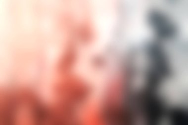 Bu resim, kahverengi, siyah ve beyaz renkli, soyut desenli bir boya yüzeyini gösteriyor. Sıvı tasarımı büyüleyici bir görsel cazibe yaratır..