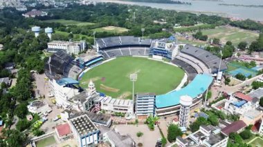 Barabati Uluslararası Kriket Stadyumu. Odisha Eyalet Kriket Federasyonu Stadyumu, Hindistan 'ın başkenti Odisha' da bulunan uluslararası kriket stadyumudur..