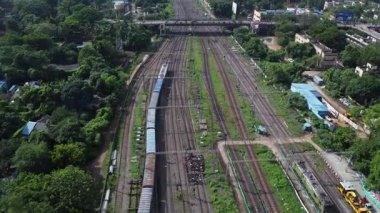 Şehirdeki tren istasyonu.