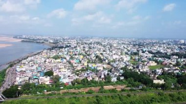 Hindistan 'ın Cuttack şehrinin insansız hava aracı görüntüsü.