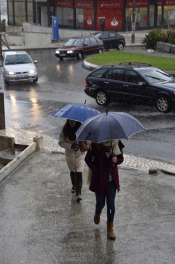 Coimbra Portekiz şiddetli yağmur