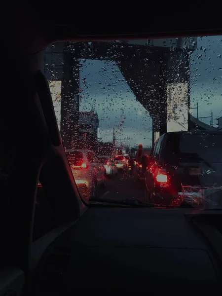 İsveç 'teki Stockholm şehrinin gece manzarası