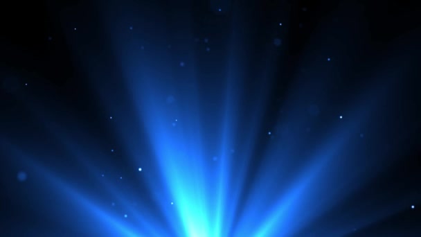 Bellissime particelle luccicanti blu con brillamento della lente su sfondo nero Loop — Video Stock