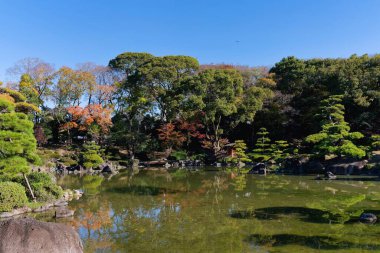 Keitakuen Bahçesi - Tennoji Park, Osaka 'da geleneksel bir Japon bahçesi