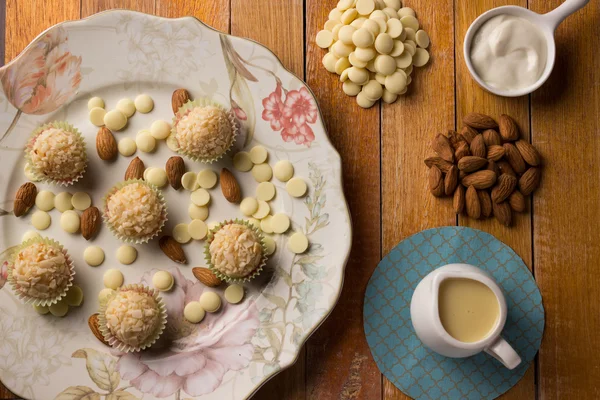 Branco Brigadeiro de chocolat — Photo