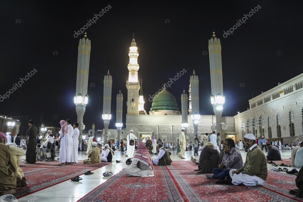 Masjid iktikaf Melihat Kekhusyukan