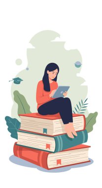 Geniş bir kitap yığınının üzerinde oturan ve yaratıcı bir çalışma alanında çalışmak veya okumak için dijital tablet kullanan odaklanmış genç bir kadın..