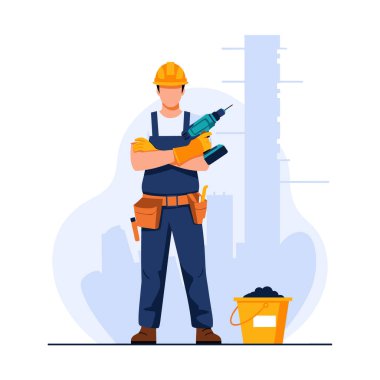 Profesyonel inşaat işçisi elinde elektrikli matkap ve kova tutan mavi üniformalı ve kasklı duruyor..