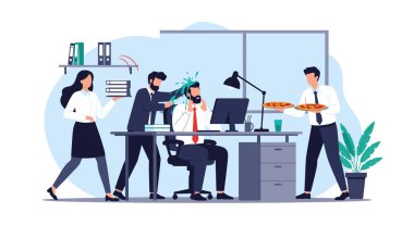 Ofis çalışanı masasında otururken bir iş arkadaşı üzerine su dökerken diğerleri de stres ve kaos ortamında belge ve pizza dağıtıyor..