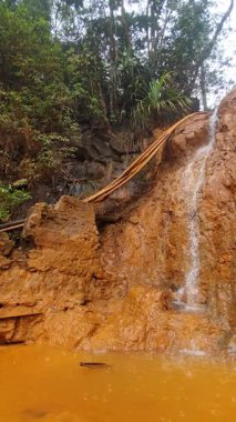 Şelalenin güzel manzarası 