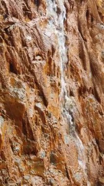 Dağları olan güzel bir manzara