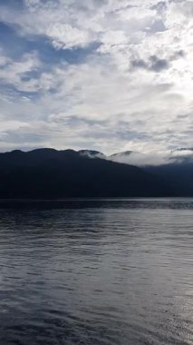 Güzel bir deniz manzarası. Doğa, seyahat