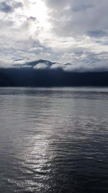 Güzel deniz manzarası ve kumsal. 