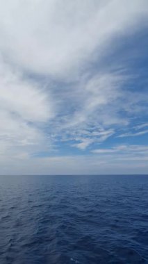 Güzel bir deniz manzarası. Doğa, seyahat