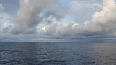 Deniz manzarası çok güzel. Doğa