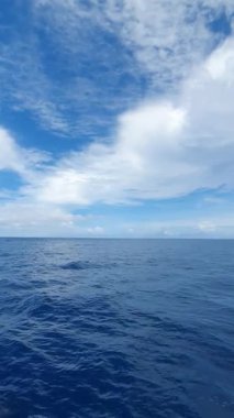 Mavi gökyüzü ve deniz