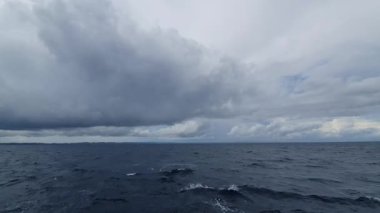 Güzel deniz manzarası ve gökyüzü