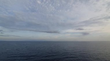 güzel bir okyanus manzarası