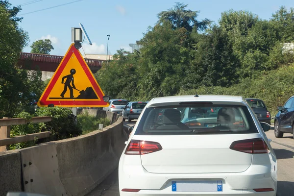 Nedeniyle Yolda Trafik Sıkışık — Stok fotoğraf