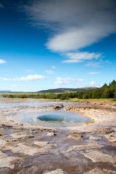 Strokkur Geyser na Islândia — Fotografia de Stock