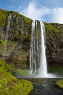  İzlanda 'da skogafoss şelalesi