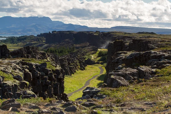 İzlanda 'daki dağ manzarası — Stok fotoğraf