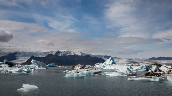 Gelo azul em islandês — Fotografia de Stock