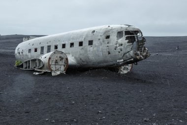 plajda düşen Dc-3 uçak 