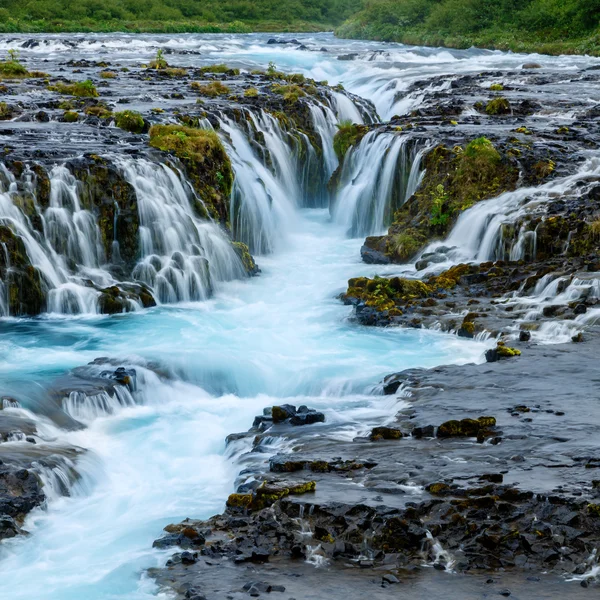 Wodospad Bruarfoss w Islandii — Zdjęcie stockowe