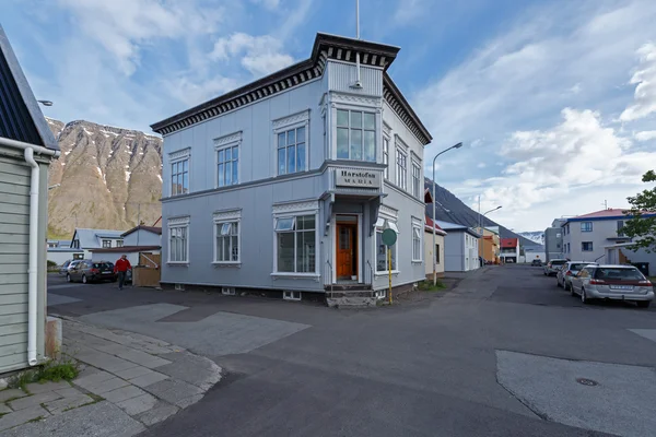 Isafjordur головної вулиці в Isafjordur — стокове фото