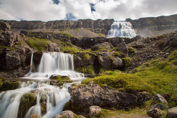 Cascada Dynjandi en los fiordos del oeste — Foto de Stock