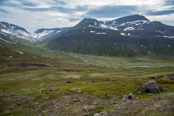 Paysage islandais par une journée ensoleillée — Photo