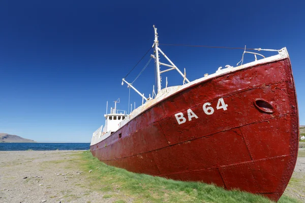 Naufragio di BA 64 su una spiaggia — Foto Stock