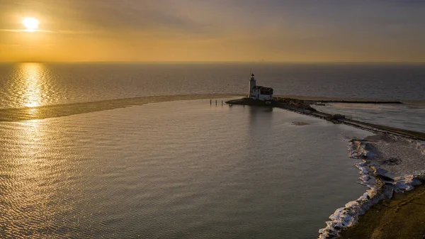 Маяк Паард Зимовому Ландшафті Ванкувері Маркен Нідерланди Ijsselmeer Замерз Сильним — стокове фото