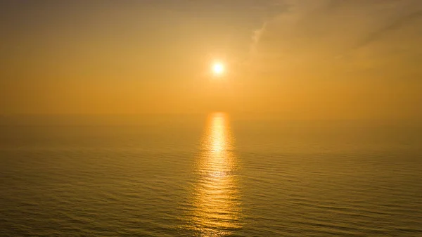 Vacker Solnedgång Över Havet — Stockfoto