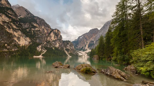 Lago Braies Italia Dolomitas — Foto de Stock