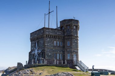 St. John 's limanının kuzeydoğu ucunda yer alan Sinyal Tepesi Ulusal Tarih Alanı, iki kültürel manzaradan oluşmaktadır.