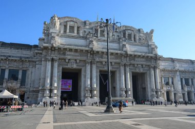 Milano Merkez Tren İstasyonu Dış bina, Milan, İtalya, 05 Mart 2025
