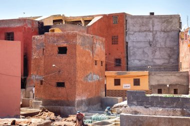 MARRAKESH, MOROCCO - HAZİRAN 04, 2017: Güneşli bir günde Marakeş 'teki eski tabakhaneyi görmek.