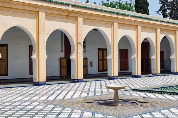 Fez Marruecos Junio 2017 Patio Del Dar Batha Antiguo Palacio —  Fotos de Stock