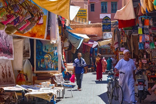 Marrakesh Morocco Czerwiec 2017 Widok Historycznych Wąskich Uliczek Medynie Marrakeszu — Zdjęcie stockowe